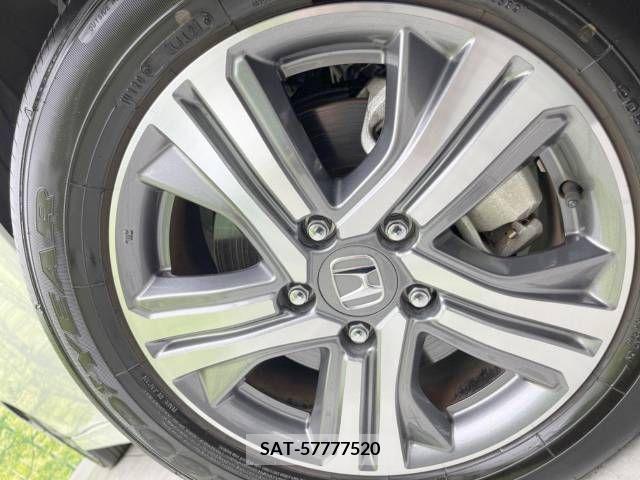 Honda e 2021-10 348617-14