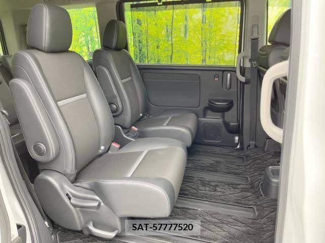 Honda e 2021-10 348617-9