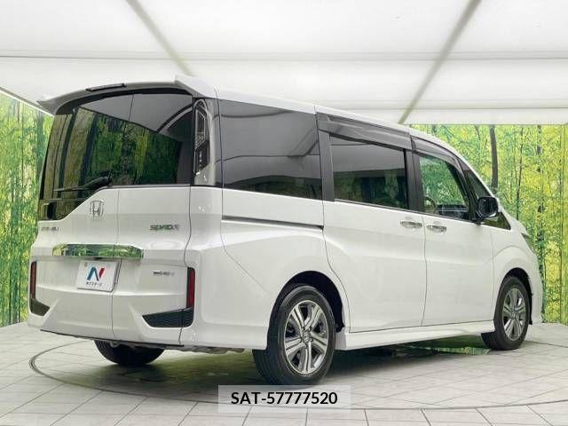 Honda e 2021-10 348617-18