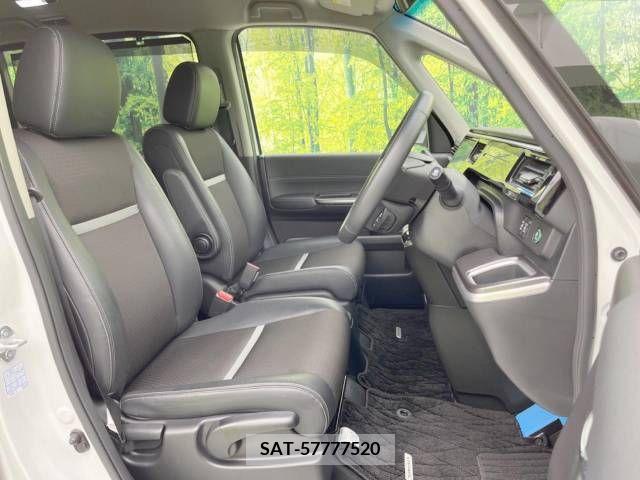 Honda e 2021-10 348617-8