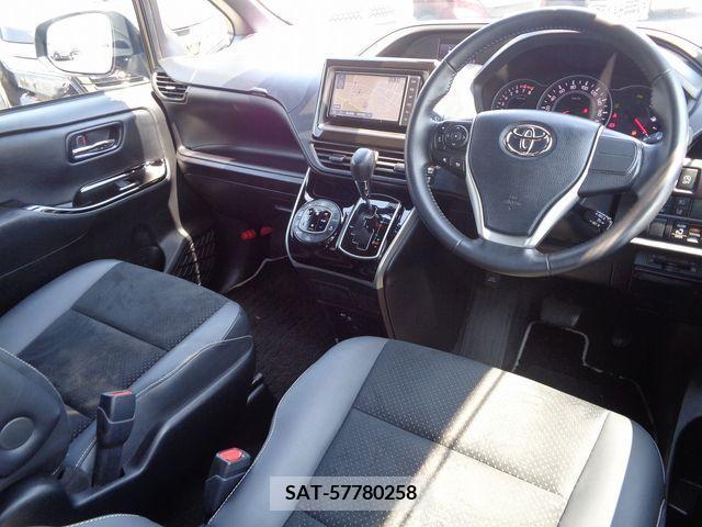 Toyota VOXY 2021-11 321689-9
