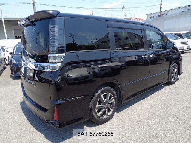Toyota VOXY 2021-11 321689-2