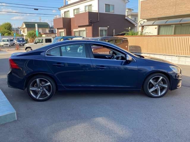 Volvo S60 2012-10 196795-25