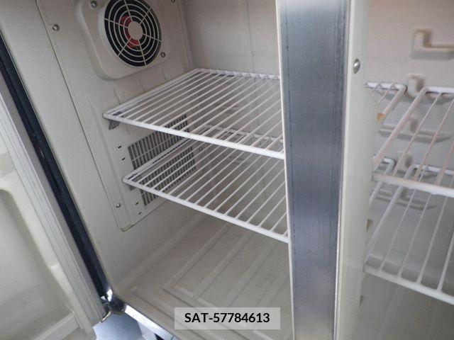 Nissan ATLAS 2013-07 200187-9
