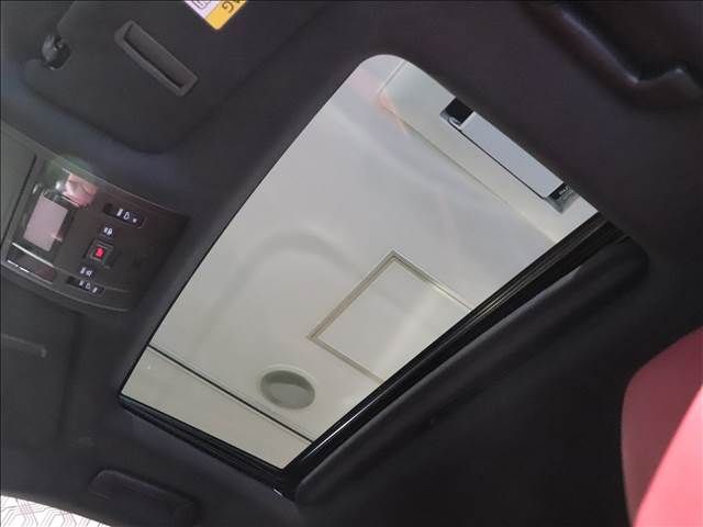 Lexus RX 2018-05 846-13