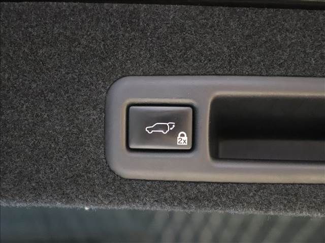 Lexus RX 2018-05 846-19