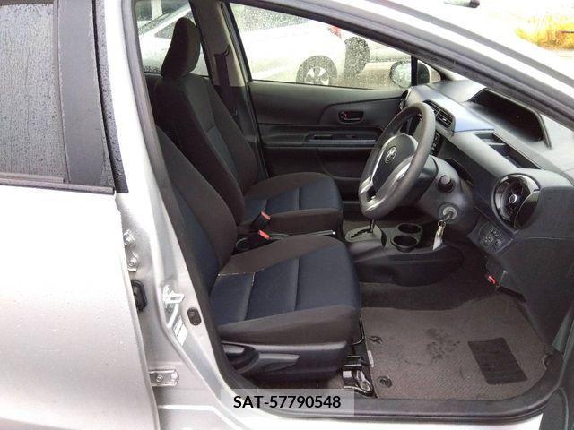 Toyota AQUA 2017-03 222508-4
