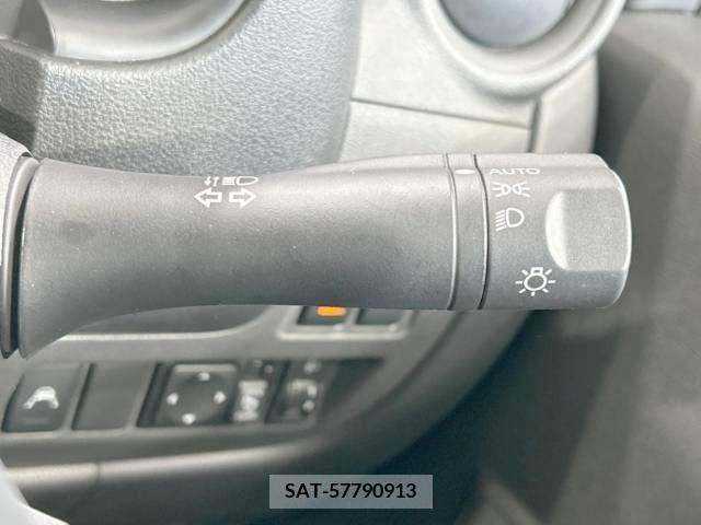 Nissan MARCH 2022-07 308109-4