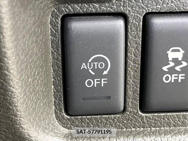 Nissan CUBE 2018-03 256950-7