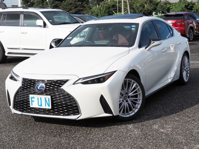 Lexus IS 2021-04 4246-3