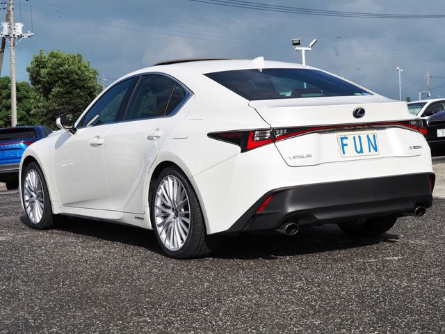 Lexus IS 2021-04 4246-5