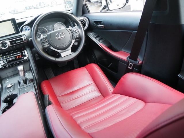Lexus IS 2021-04 4246-28
