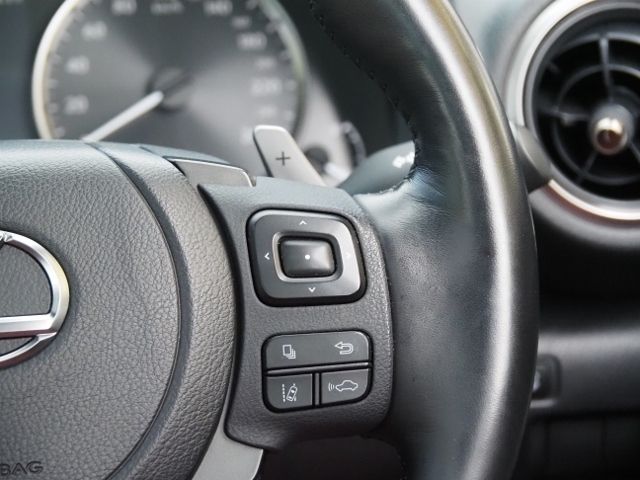 Lexus IS 2021-04 4246-17