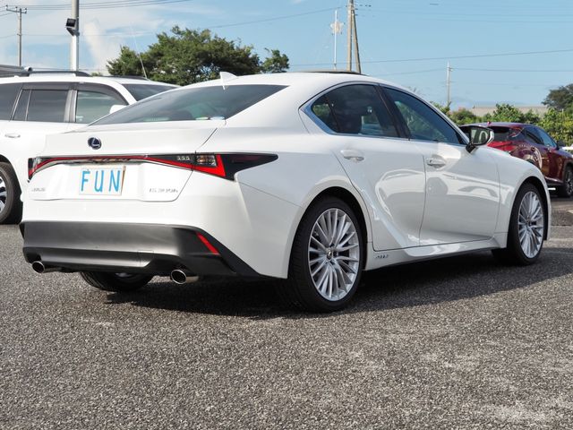 Lexus IS 2021-04 4246-4