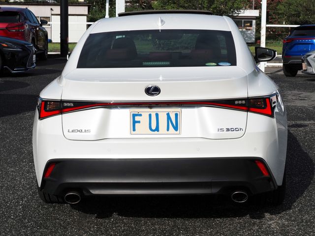 Lexus IS 2021-04 4246-6