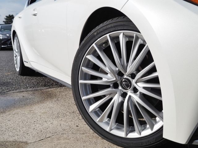 Lexus IS 2021-04 4246-8