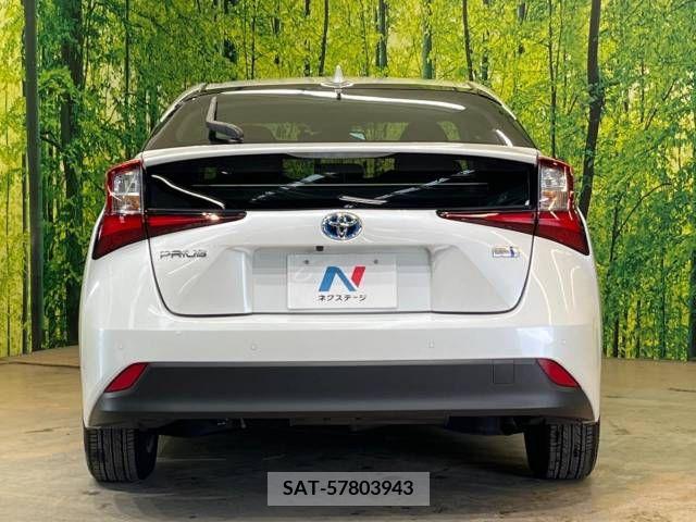 Toyota PRIUS 2022-02 208868-15