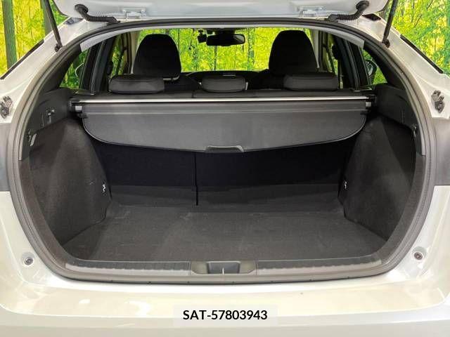Toyota PRIUS 2022-02 208868-10