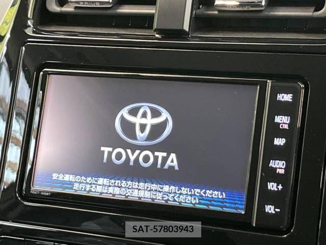 Toyota PRIUS 2022-02 208868-2