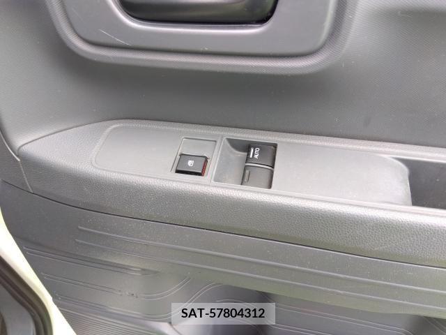Honda N-VAN 2019-03 307922-3