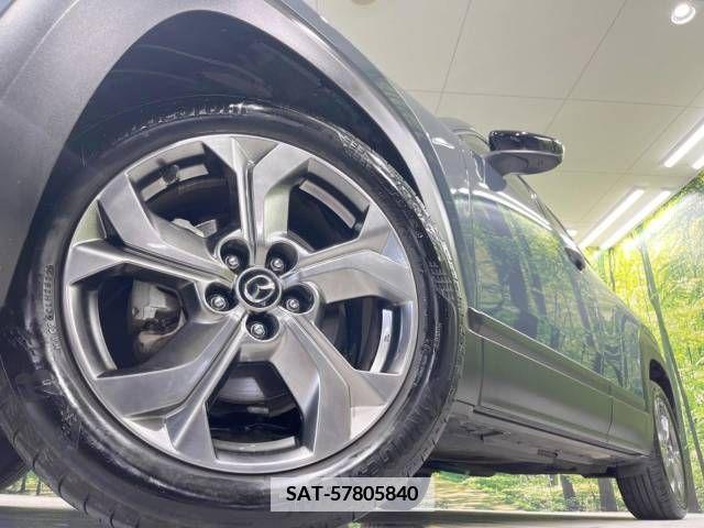 Mazda MX-30 2020-11 364359-13