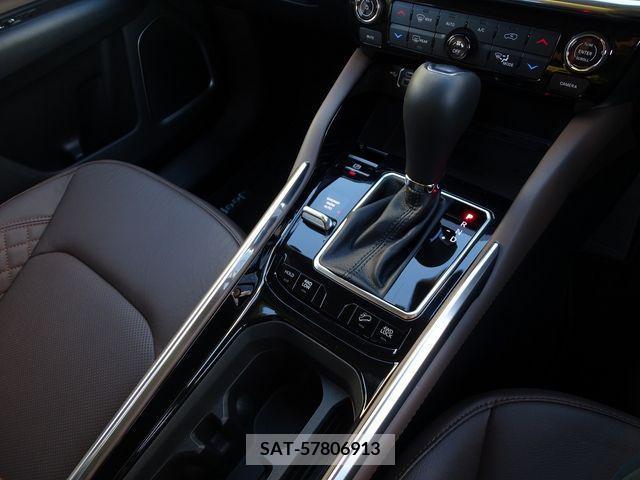 Jeep COMMANDER 2023-04 209820-14
