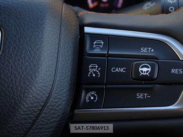 Jeep COMMANDER 2023-04 209820-18