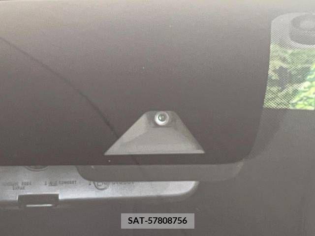 Nissan NOTE 2019-06 347758-4