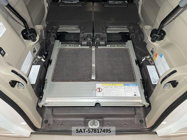Honda N BOX 2019-02 307446-9
