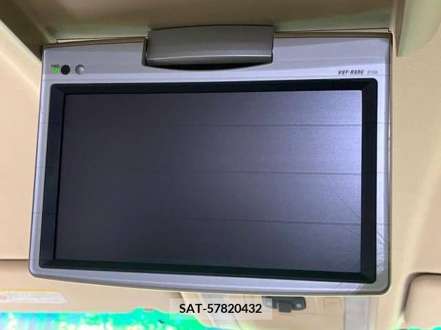 Toyota ALPHARD 2009-06 221311-2