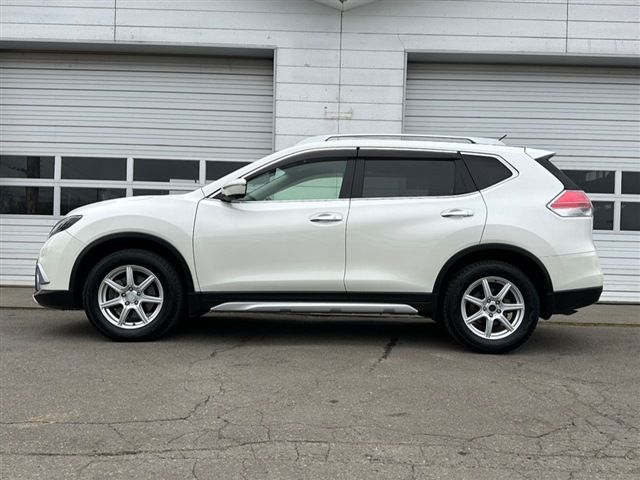 Nissan X-TRAIL 2014-03 1946-3