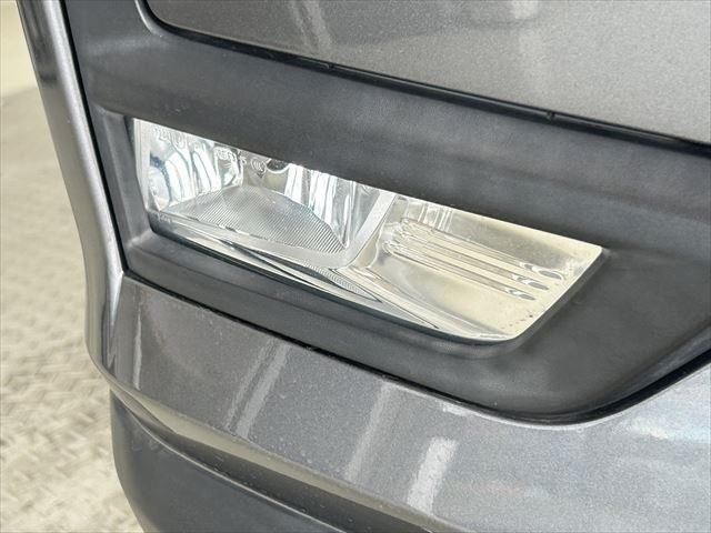 Nissan X-TRAIL 2018-04 193596-11