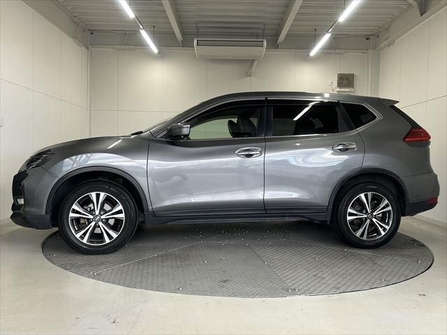 Nissan X-TRAIL 2018-04 193596-7