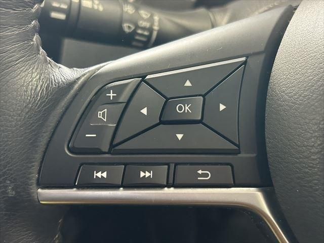 Nissan X-TRAIL 2018-04 193596-29