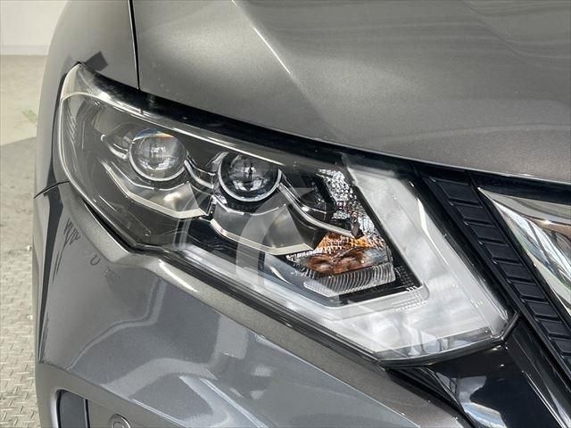 Nissan X-TRAIL 2018-04 193596-9