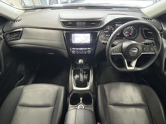 Nissan X-TRAIL 2018-04 193596-18