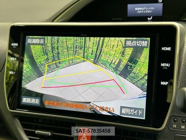 Toyota VOXY 2021-04 242238-3