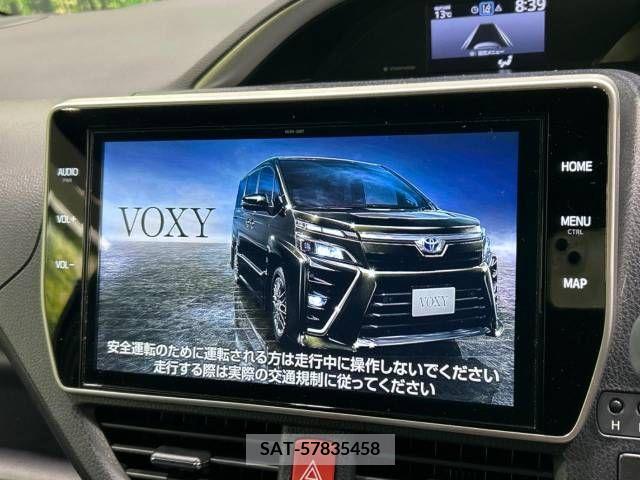 Toyota VOXY 2021-04 242238-2