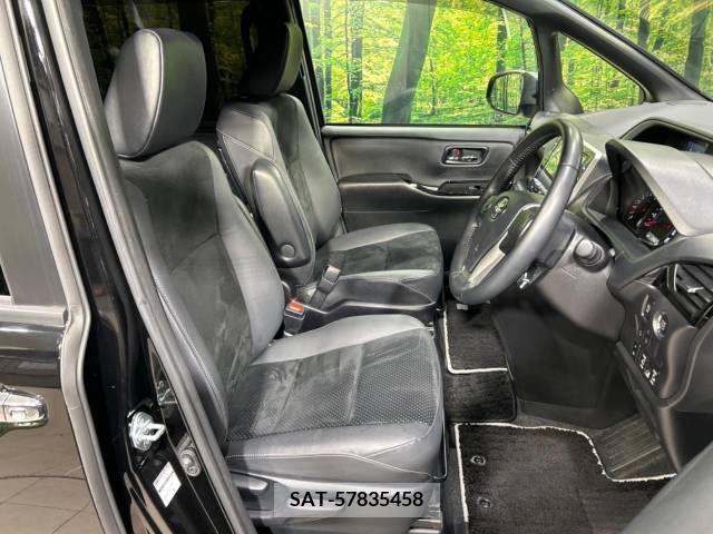 Toyota VOXY 2021-04 242238-8