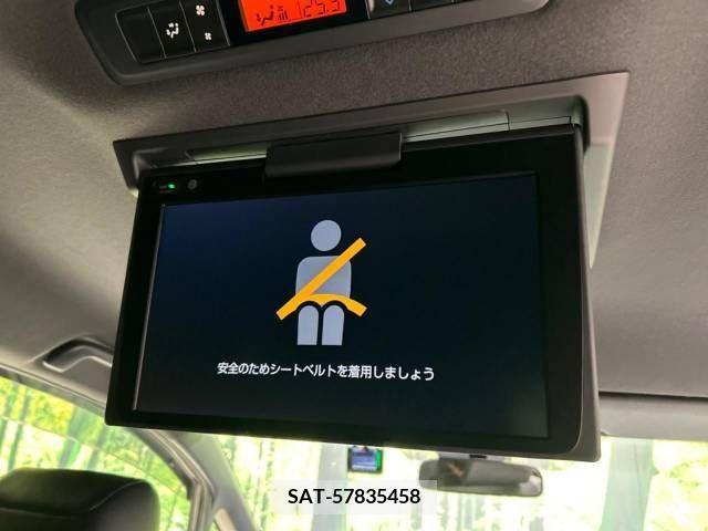 Toyota VOXY 2021-04 242238-4