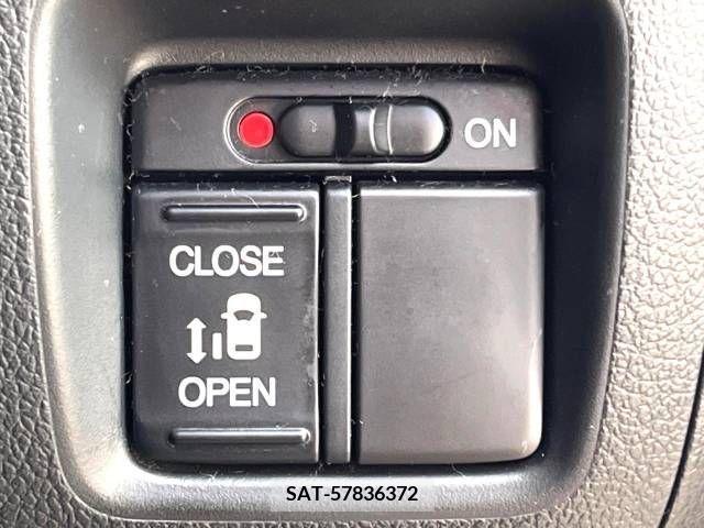 Honda N BOX CUSTOM 2013-06 364986-2