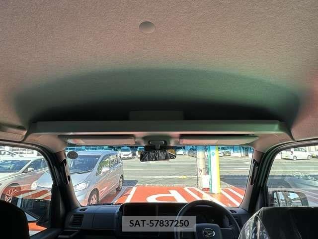 Daihatsu HIJET VAN 2023-04 216265-10