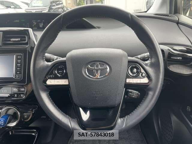 Toyota PRIUS PHV 2017-05 375415-12
