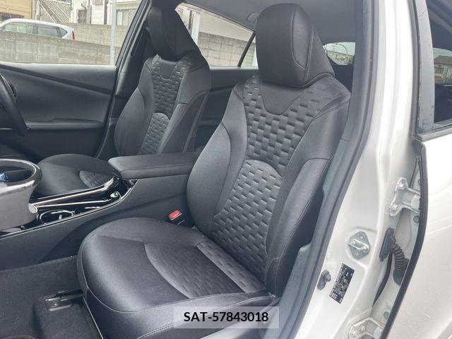 Toyota PRIUS PHV 2017-05 375415-17