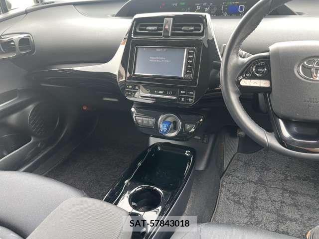 Toyota PRIUS PHV 2017-05 375415-8