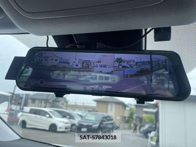 Toyota PRIUS PHV 2017-05 375415-7
