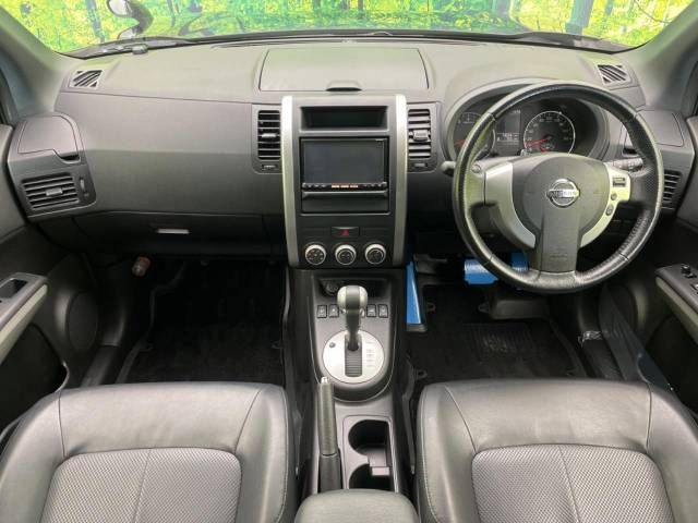 Nissan X-TRAIL 2013-06 188058-1
