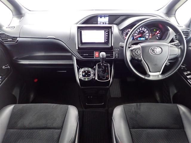 Toyota VOXY 2020-11 29022-10