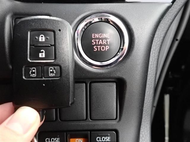Toyota VOXY 2020-11 29022-9