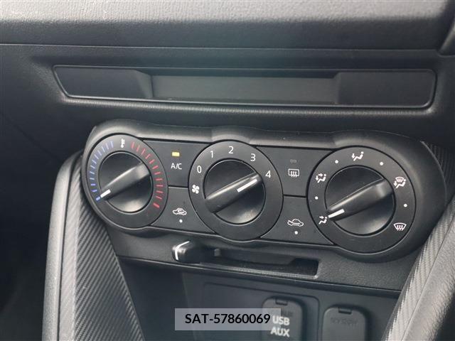 Mazda MAZDA2 2021-03 276383-12
